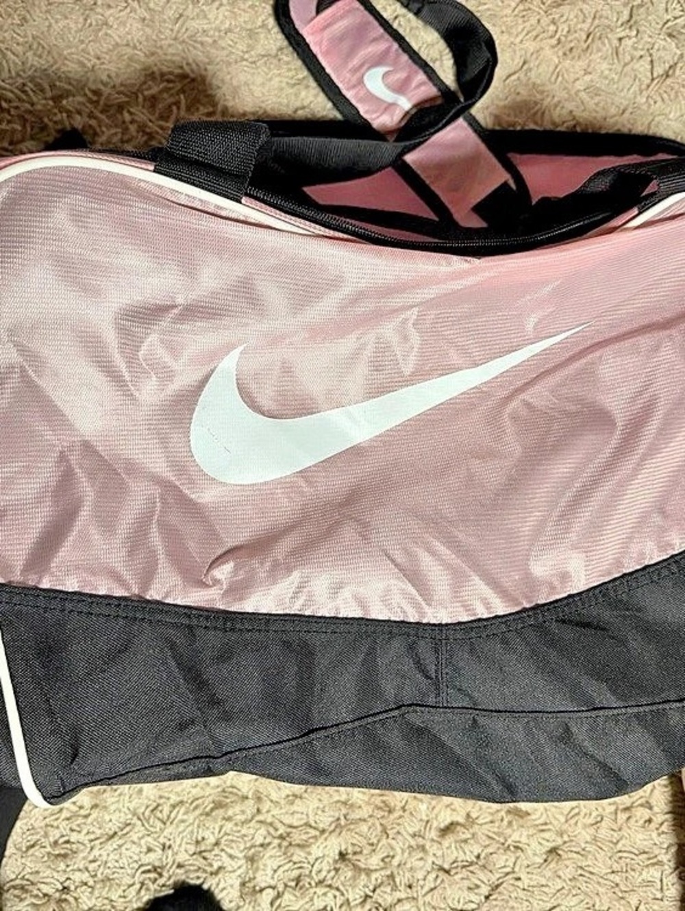 Nike Gym Club Duffel Bag Travel Bag Pink & Black